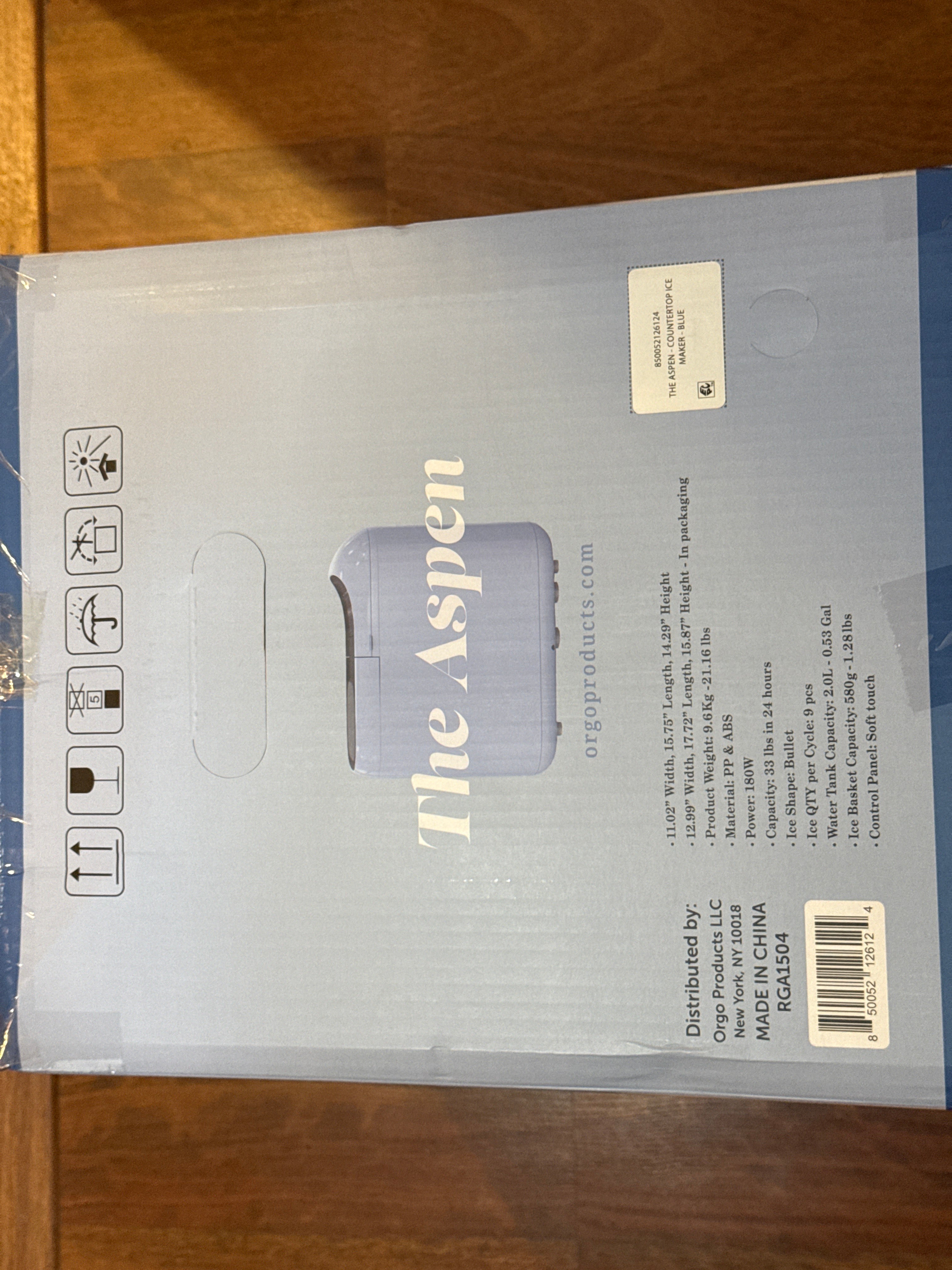 The Aspen Counter Top Ice Maker With Scoop