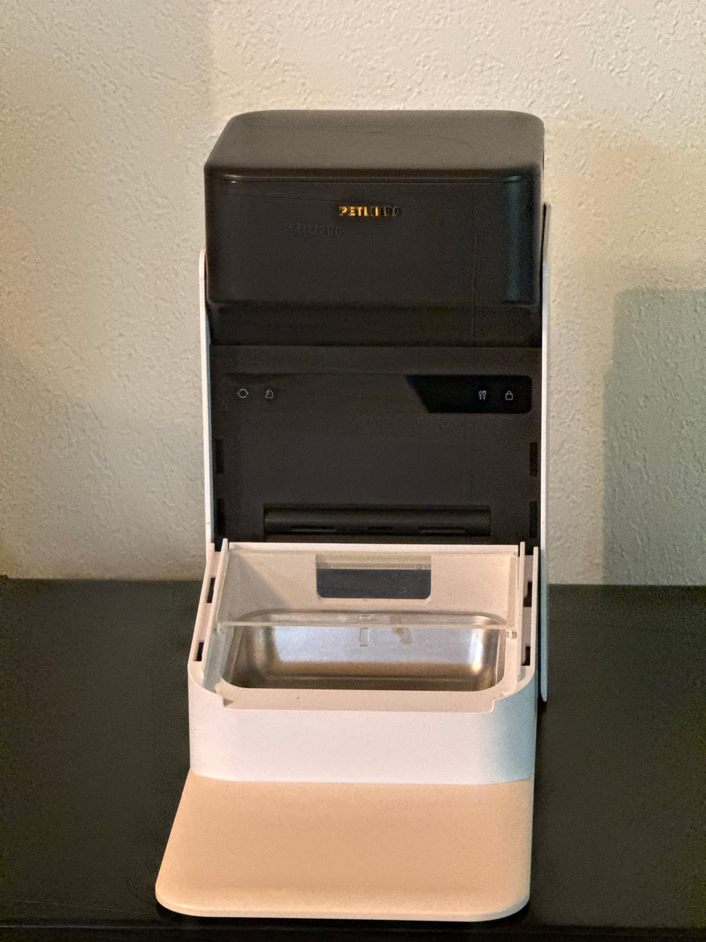 One RFID Smart Feeder by Petlibro